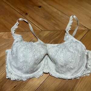 Delicates Lace Embroidered Cream Bra